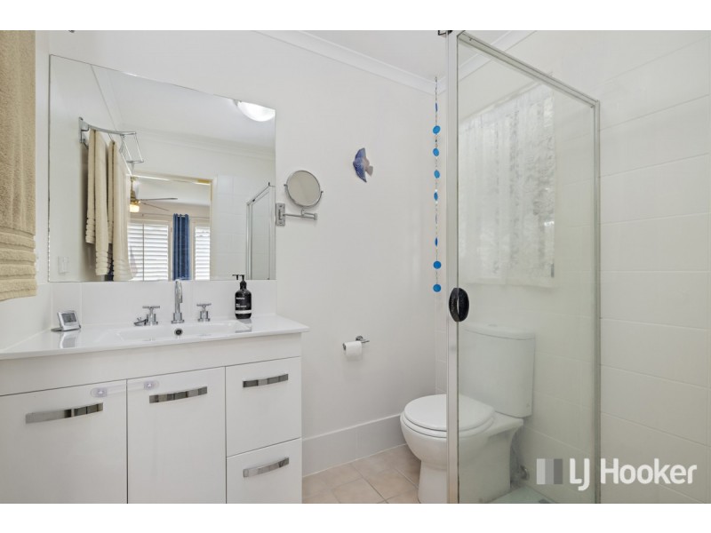 12 Kimbolton Drive, Redland Bay QLD 4165