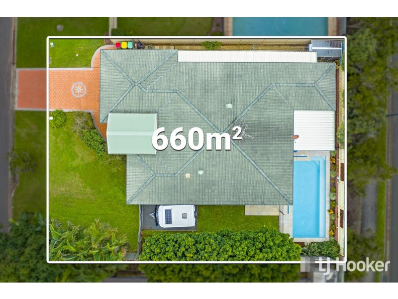 12 Kimbolton Drive, Redland Bay QLD 4165