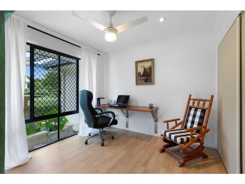 11 Seabrae Drive, Redland Bay QLD 4165