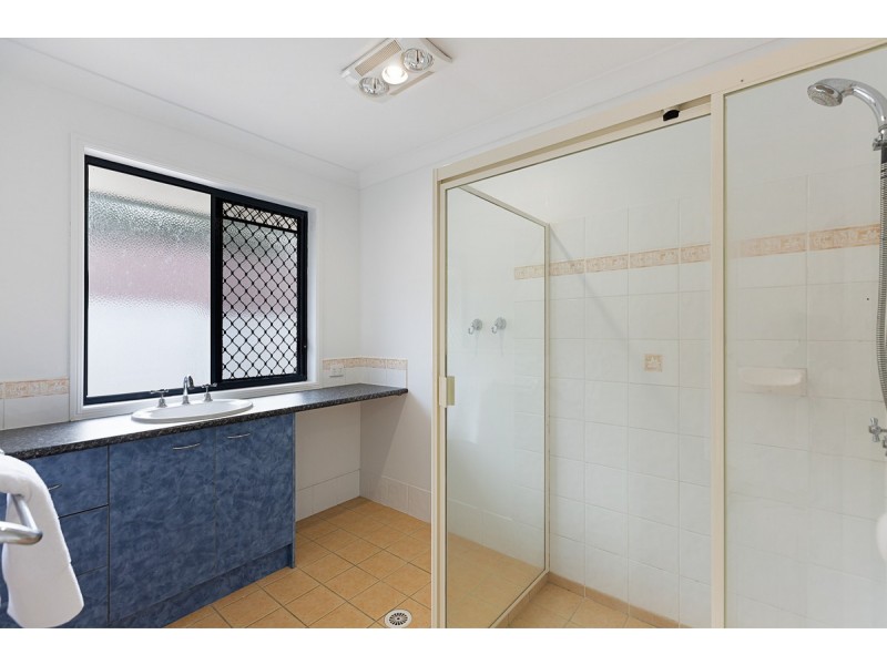 11 Seabrae Drive, Redland Bay QLD 4165