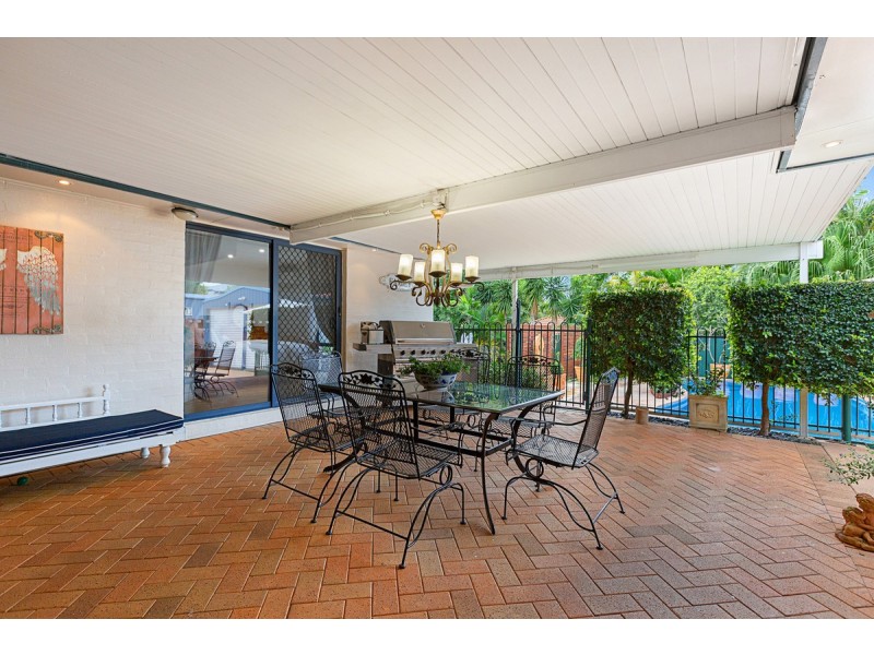 11 Seabrae Drive, Redland Bay QLD 4165