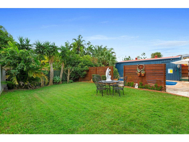 11 Seabrae Drive, Redland Bay QLD 4165