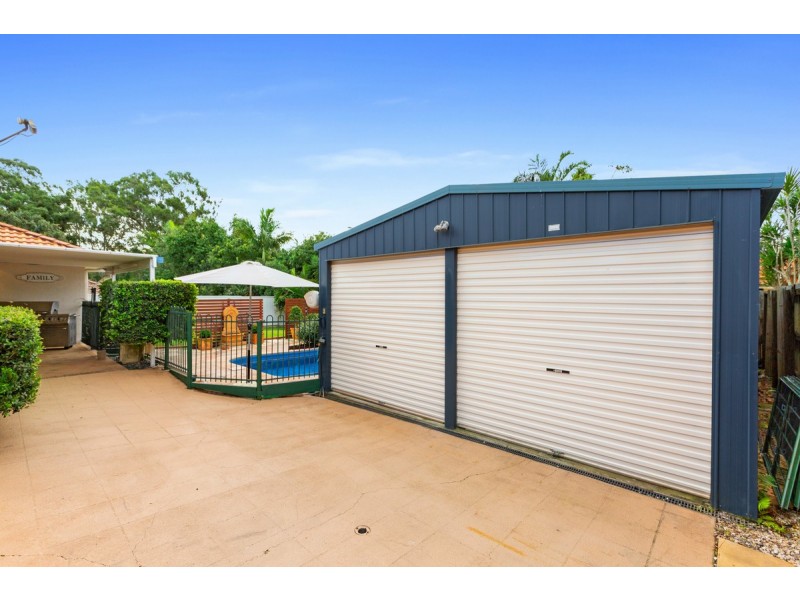 11 Seabrae Drive, Redland Bay QLD 4165