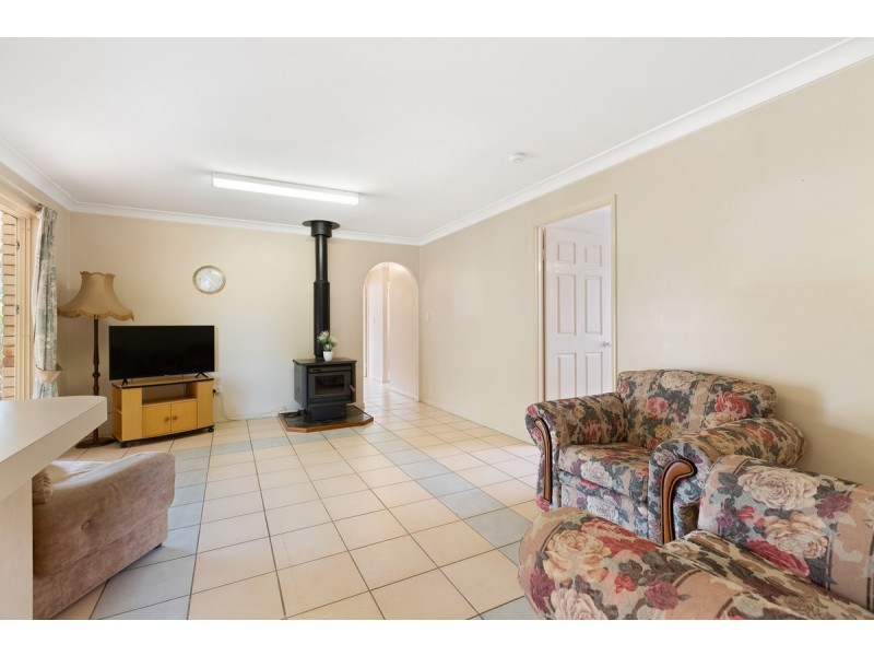 19 Duck Street, Birkdale QLD 4159