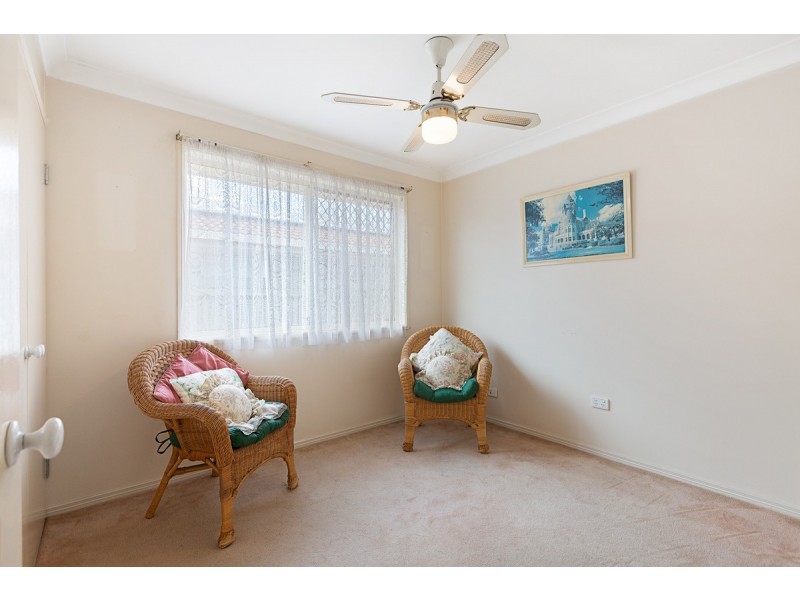 19 Duck Street, Birkdale QLD 4159