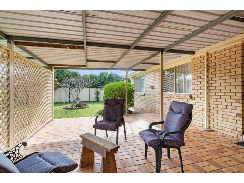 19 Duck Street, Birkdale QLD 4159