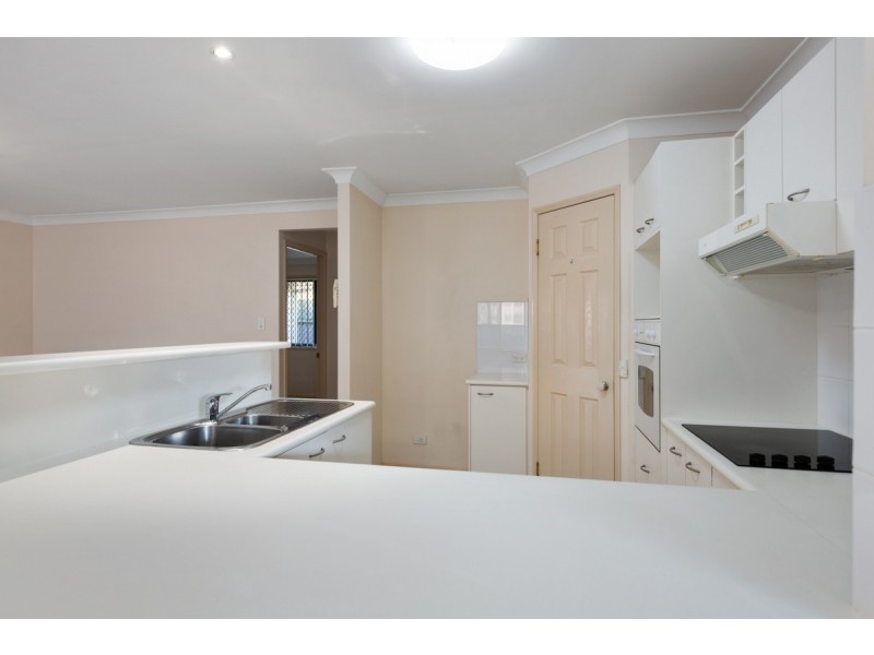 4 Hawkins Place, Thornlands QLD 4164