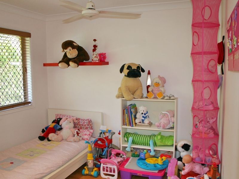 13 Portland Parade, Redland Bay QLD 4165