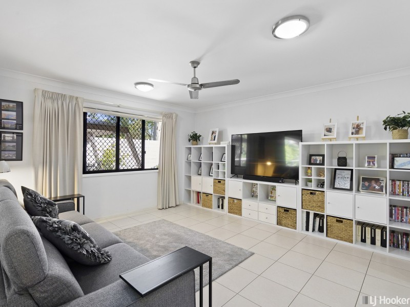 5 Hayes Street, Wakerley QLD 4154