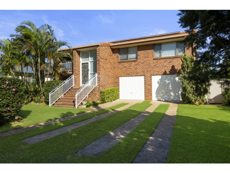 204 James Street, Redland Bay QLD 4165
