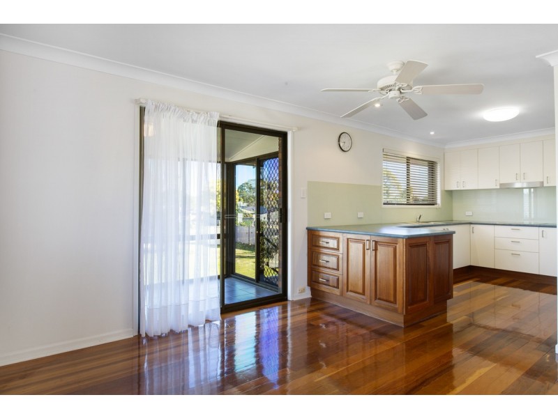 204 James Street, Redland Bay QLD 4165