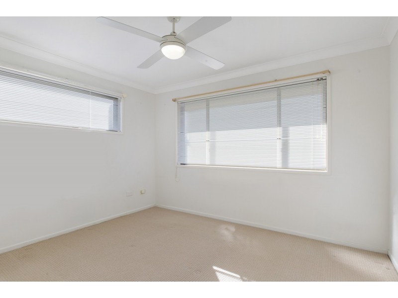 204 James Street, Redland Bay QLD 4165