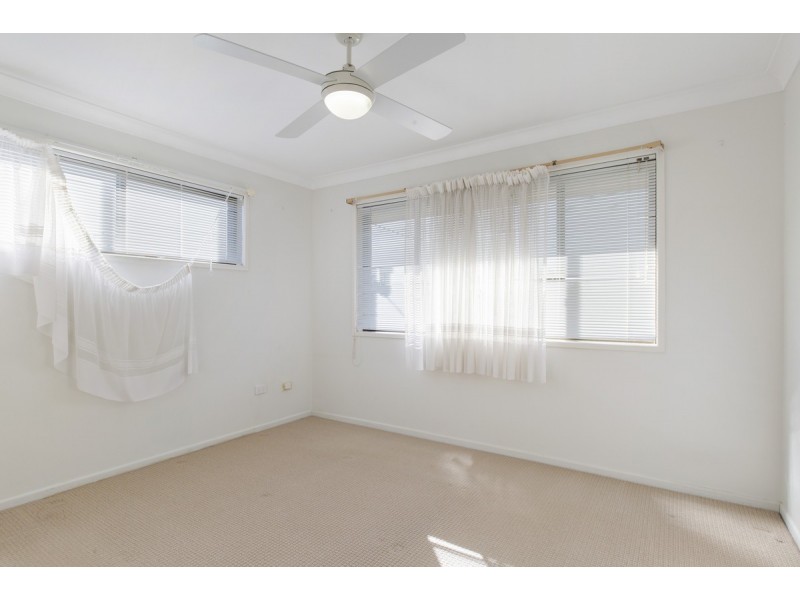204 James Street, Redland Bay QLD 4165