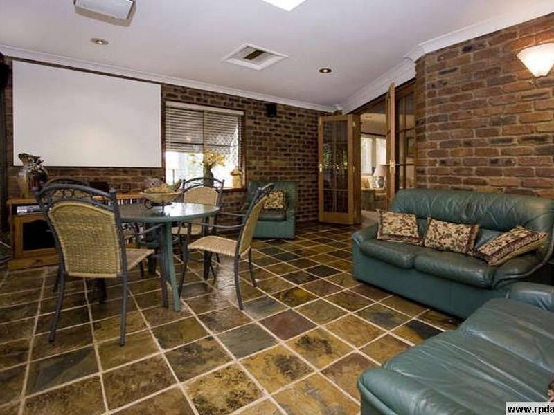 80-82 Dinwoodie Road, Thornlands QLD 4164