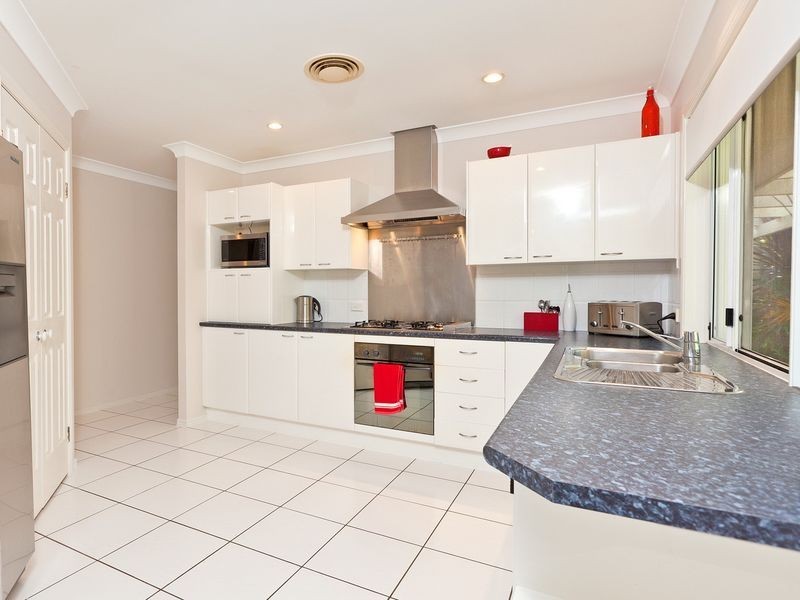 3 Medina Court, Ormiston QLD 4160