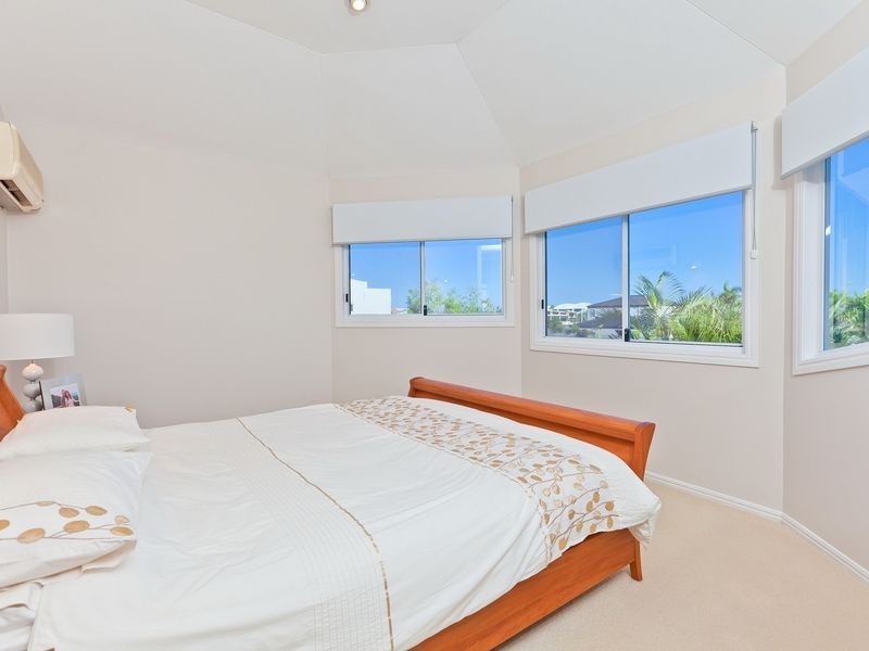 3 Medina Court, Ormiston QLD 4160