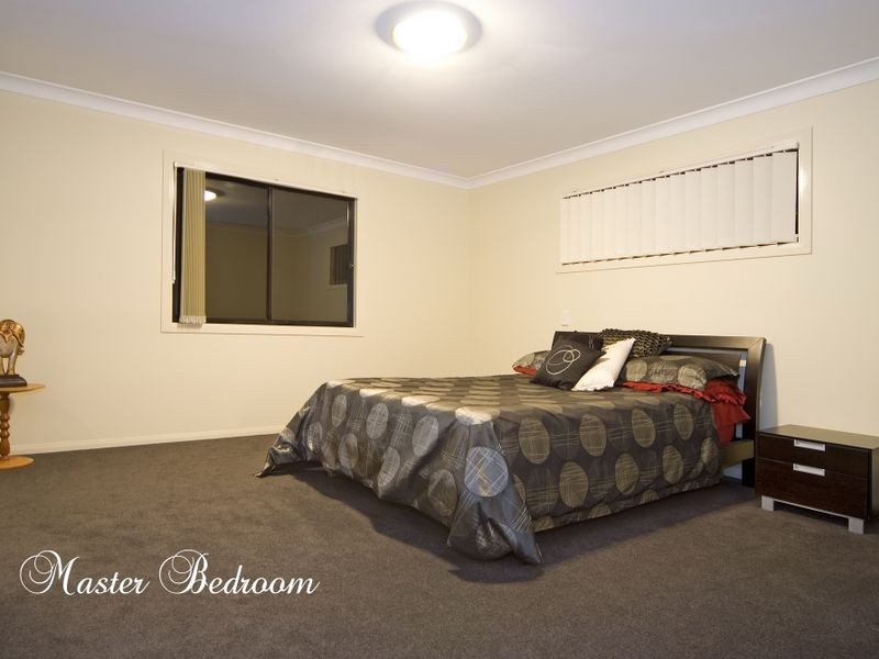 24 Waterville Drive, Thornlands QLD 4164