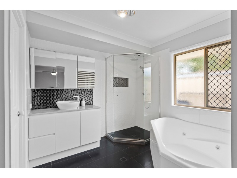 48 Gretchen Circuit, Thornlands QLD 4164