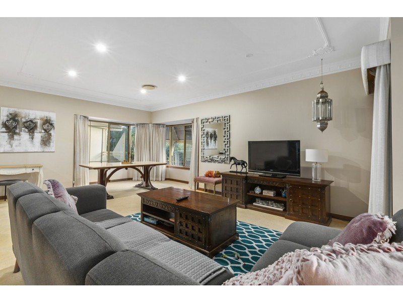 32 The Boulevard, Redland Bay QLD 4165