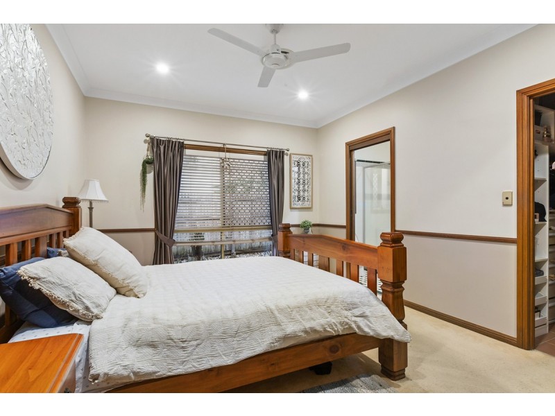 32 The Boulevard, Redland Bay QLD 4165