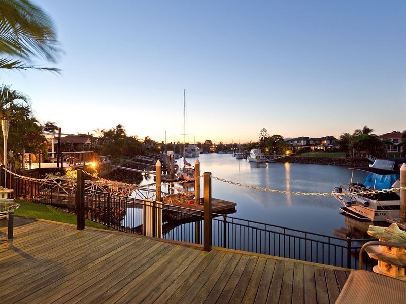 4 Bollard Court, Raby Bay QLD 4163