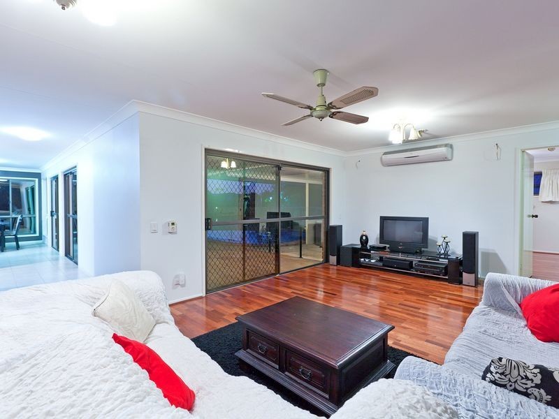 4 Bollard Court, Raby Bay QLD 4163