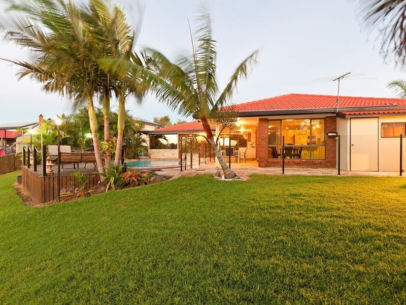 4 Bollard Court, Raby Bay QLD 4163