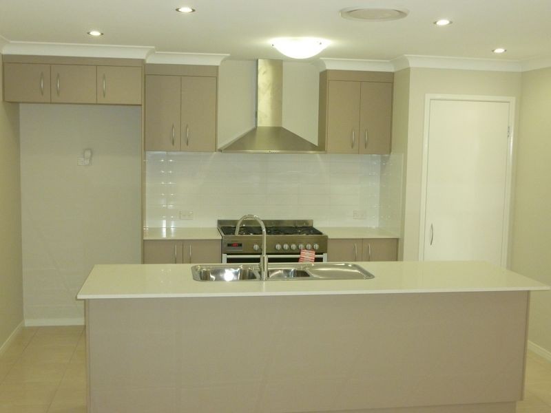 15 Liriope Place, Victoria Point QLD 4165