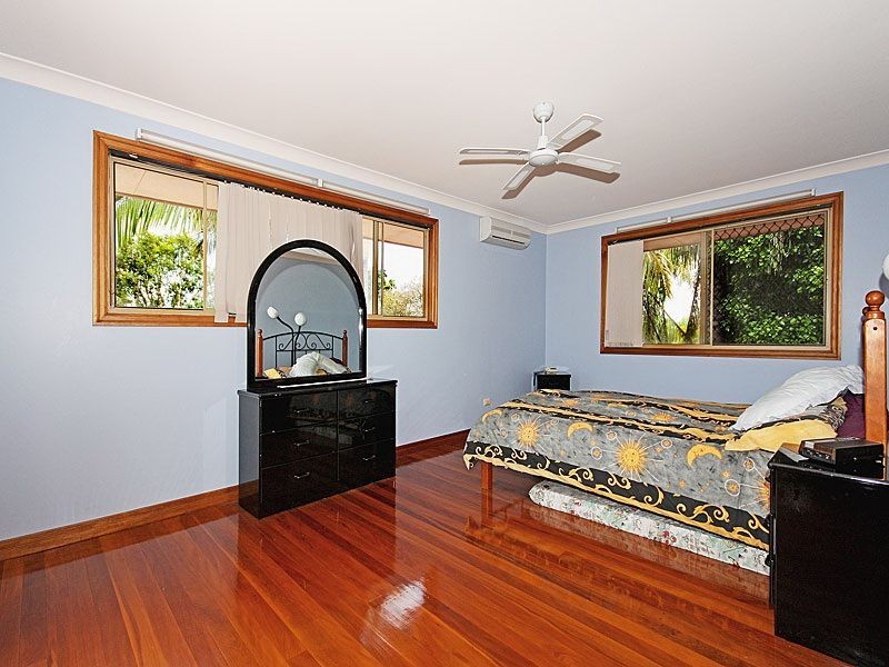 13 Falcon Avenue, Thornlands QLD 4164