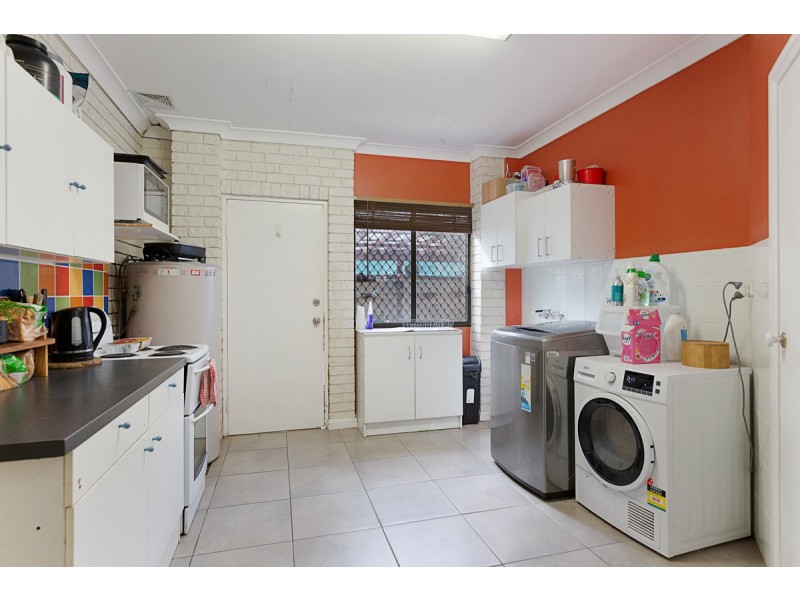 2 Ocean Street, Cleveland QLD 4163