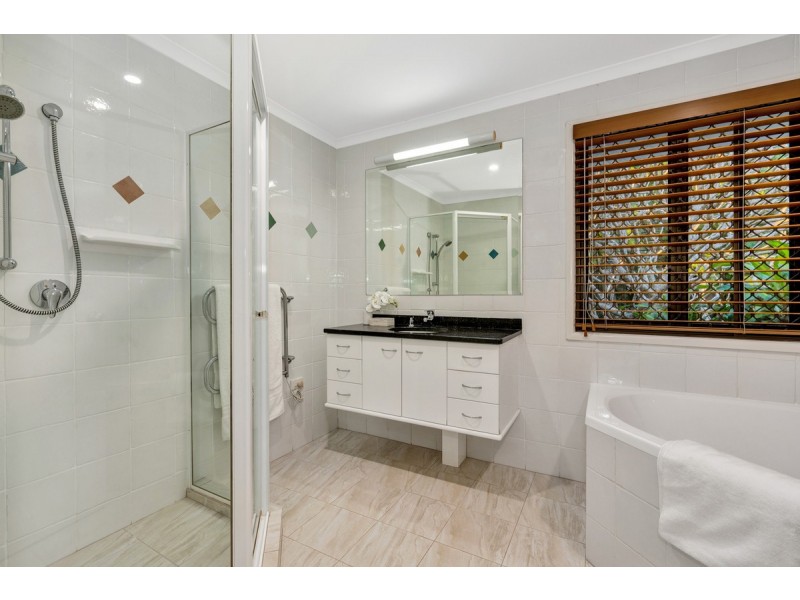 251-255 Wellington Street, Ormiston QLD 4160