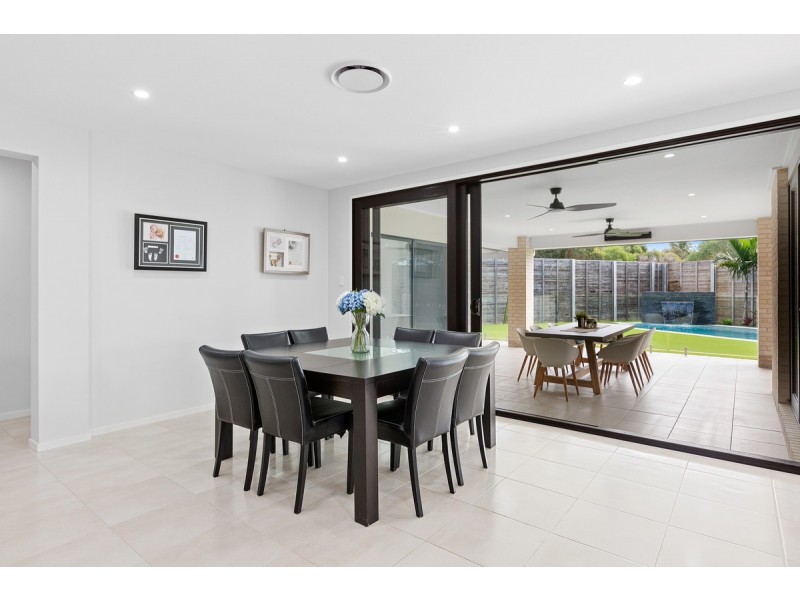 41 Capella Drive, Redland Bay QLD 4165