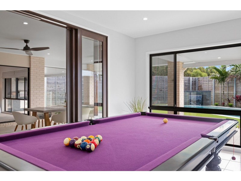 41 Capella Drive, Redland Bay QLD 4165