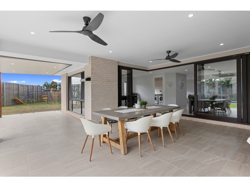 41 Capella Drive, Redland Bay QLD 4165