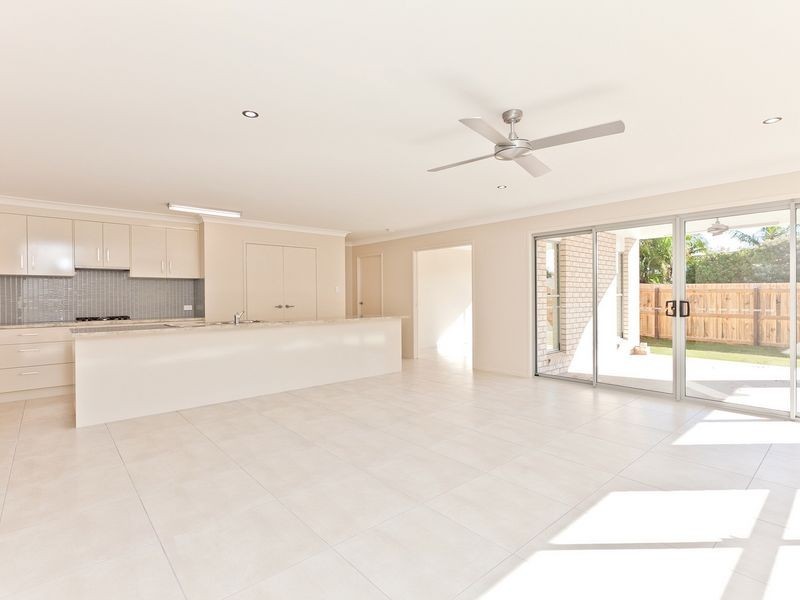 25 Parkgrove Street, Birkdale QLD 4159