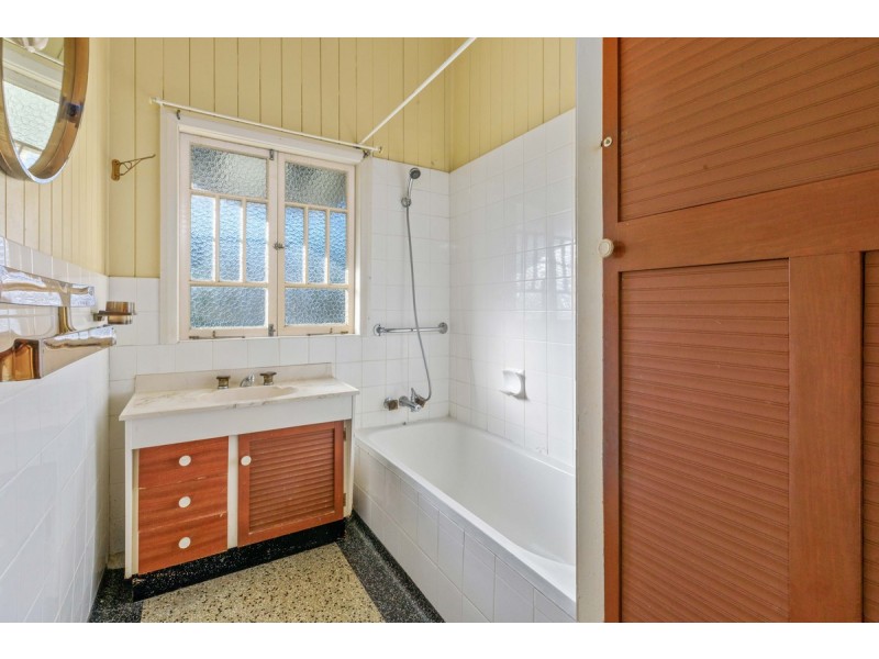 33 Zahel Street, Carina QLD 4152