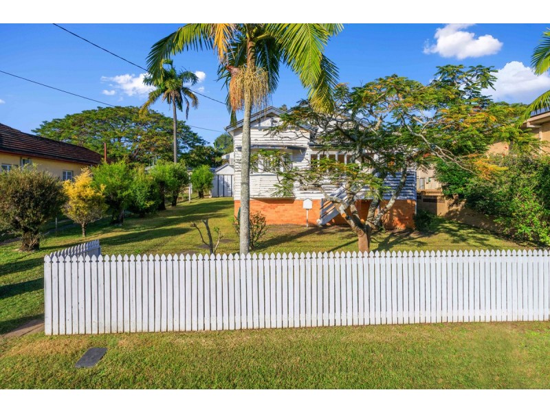 33 Zahel Street, Carina QLD 4152