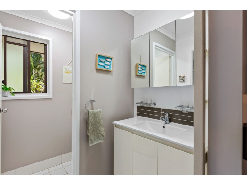 25 Oakwood Street, Capalaba QLD 4157