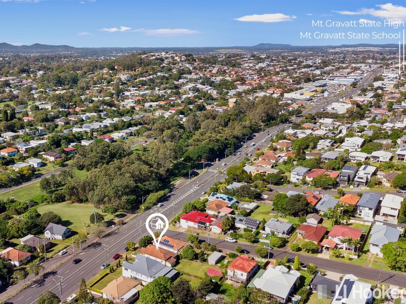 1107 Logan Road, Holland Park West QLD 4121