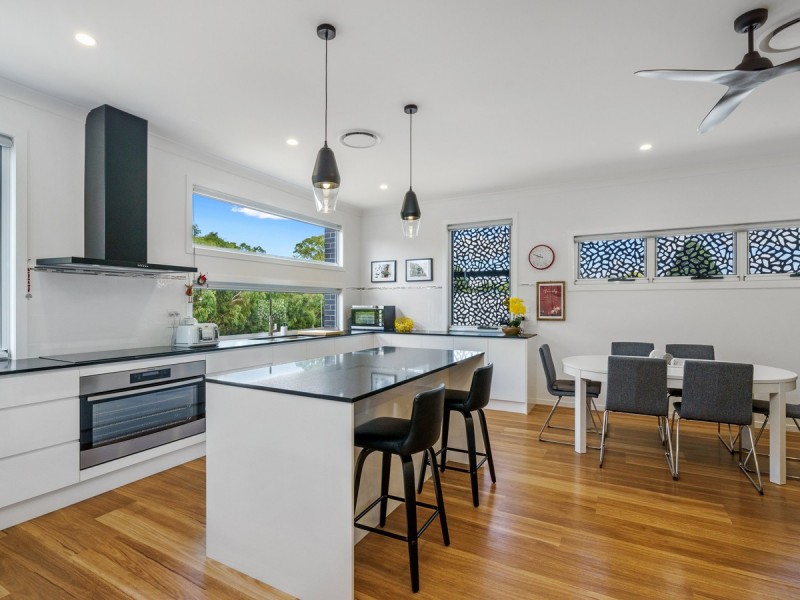 16a Sandalwood Street, Thornlands QLD 4164