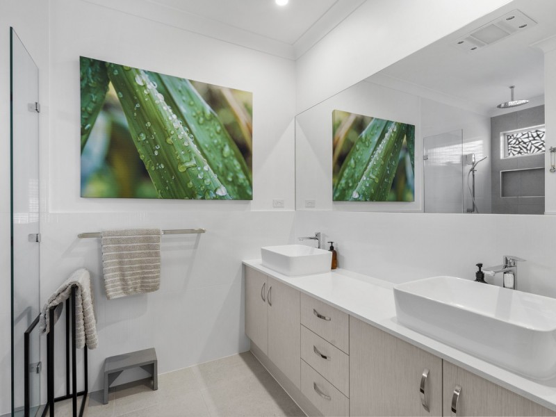 16a Sandalwood Street, Thornlands QLD 4164