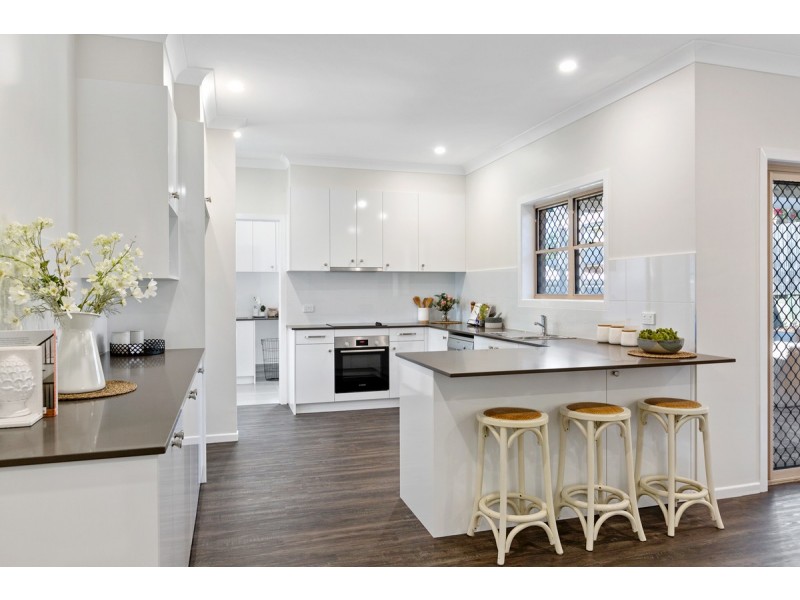 64 Windemere Road, Alexandra Hills QLD 4161