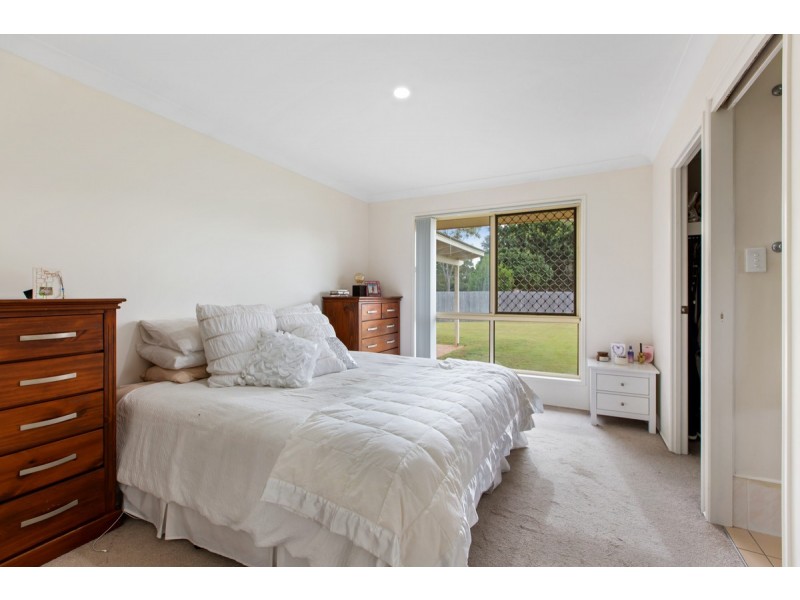 40 Jeanne Drive, Victoria Point QLD 4165