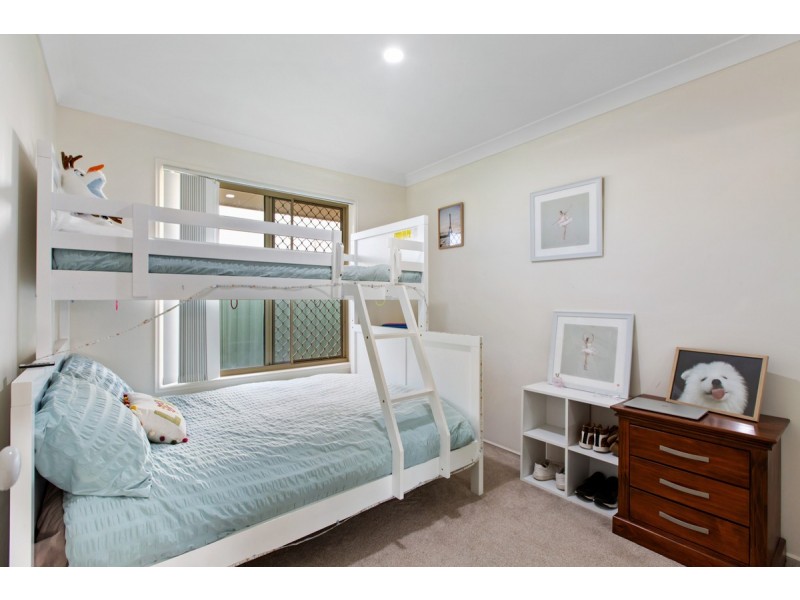 40 Jeanne Drive, Victoria Point QLD 4165