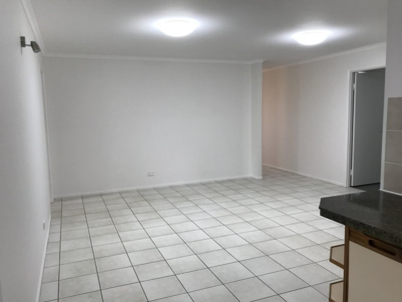 4 Harding Crescent, Cleveland QLD 4163