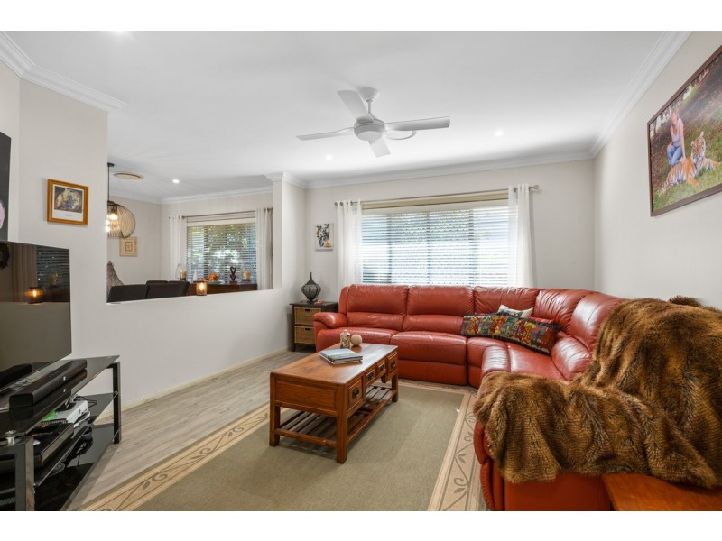 6 Aquila Street, Redland Bay QLD 4165