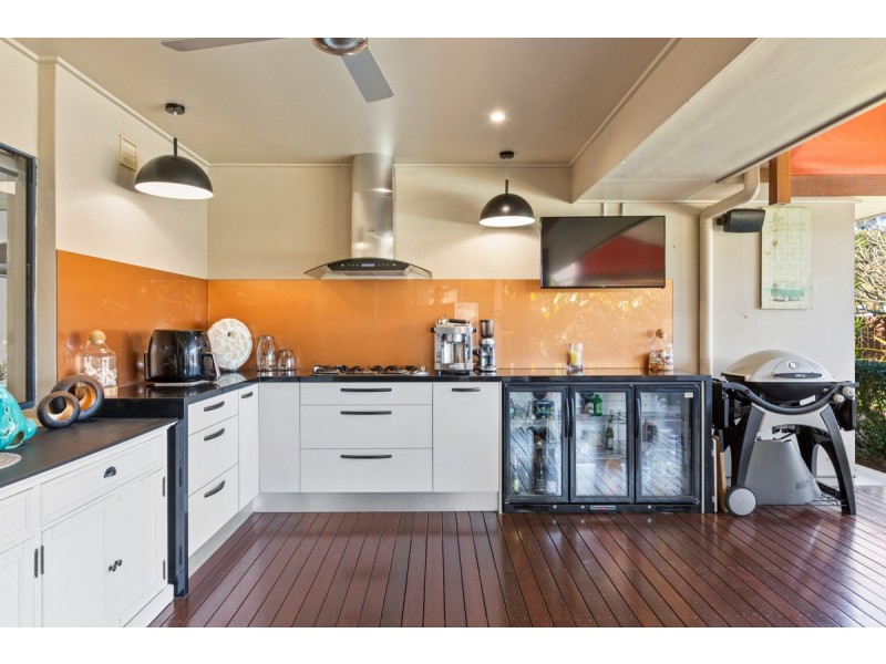 6 Aquila Street, Redland Bay QLD 4165