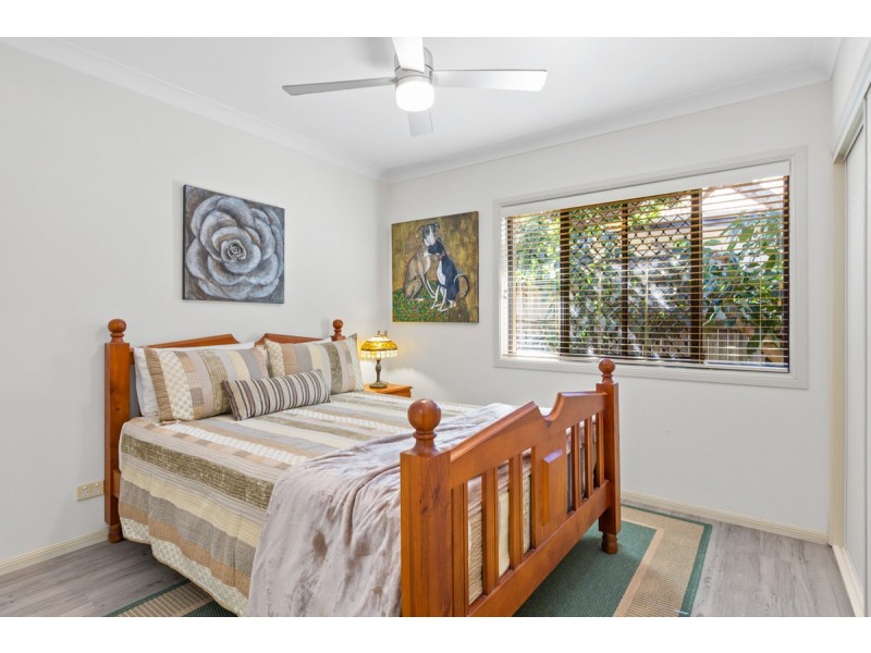 6 Aquila Street, Redland Bay QLD 4165