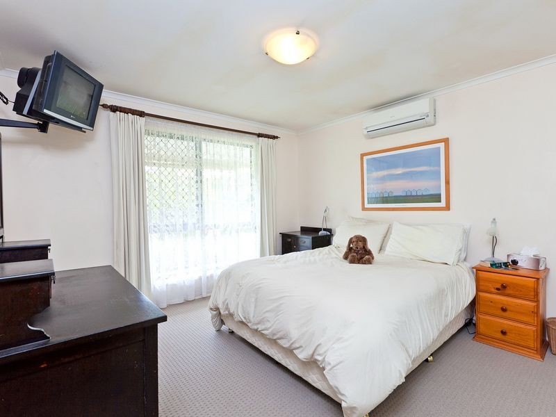 6 Prescoter Drive, Victoria Point QLD 4165