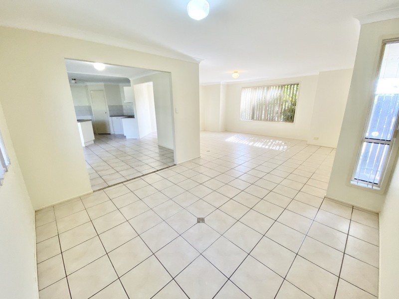 4 Coventry Court, Wellington Point QLD 4160